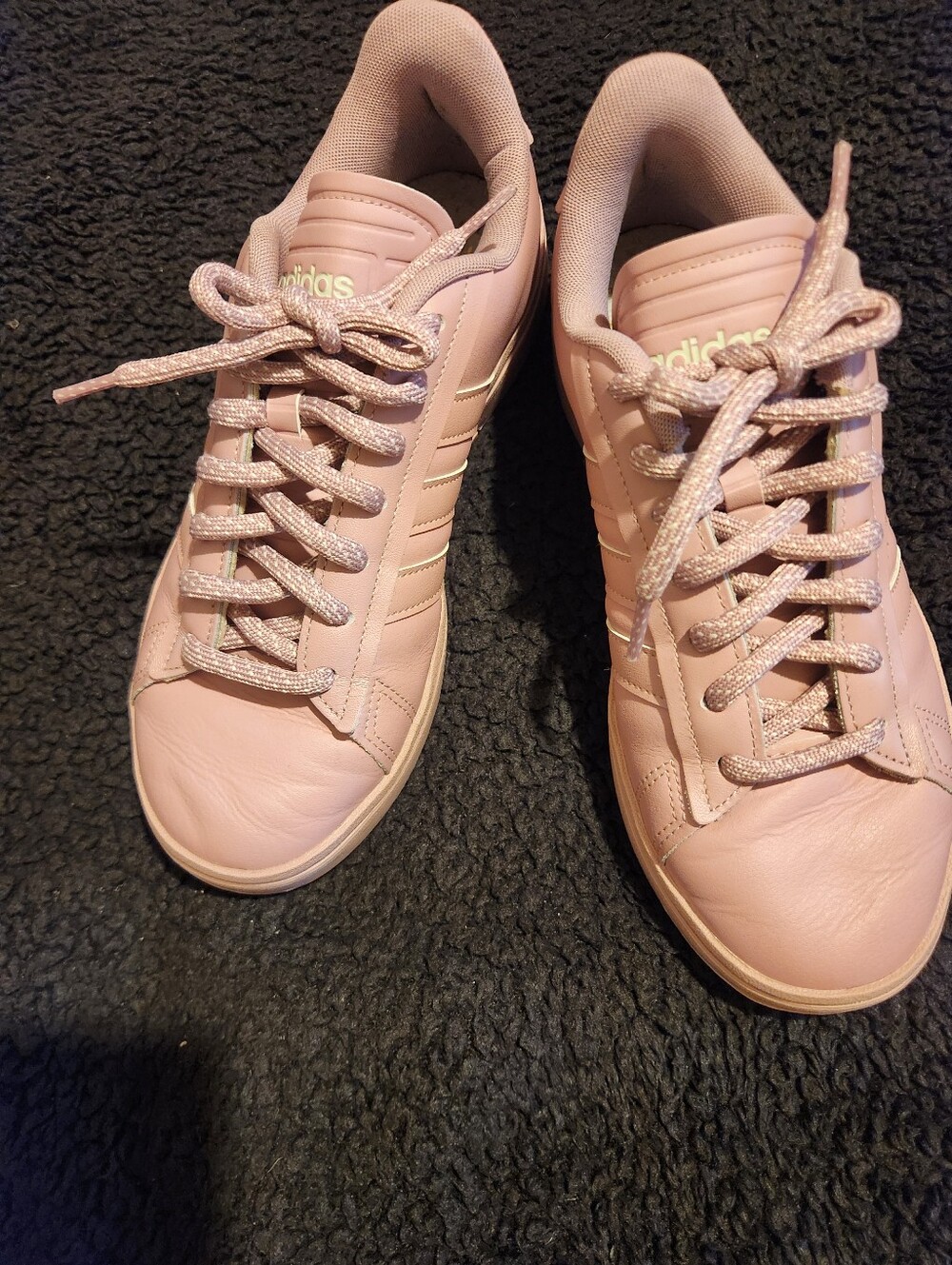 Adidas Women's Rusty Rose Leather Lace-Up Low-Top Sneakers Sz 9.5